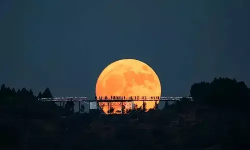 आज दिखेगा 2025 का आखिरी सुपरमून, दिखेगा अद्भुत नजारा