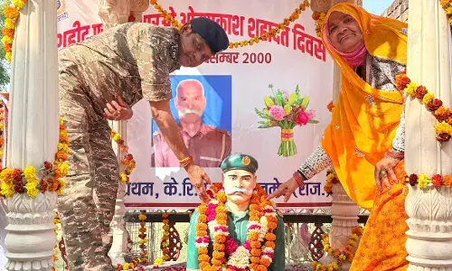 शहीद ओम प्रकाश परिहार की पुण्यतिथि पर गांव ने दी श्रद्धांजलि