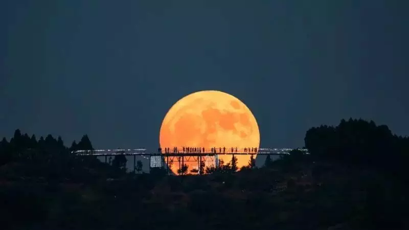 आज दिखेगा 2025 का आखिरी सुपरमून, दिखेगा अद्भुत नजारा