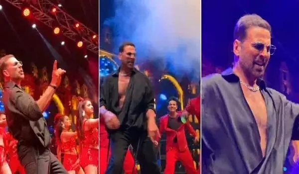 तू चीज़ बड़ी है मस्त-मस्त गाने से की अक्षय कुमार ने अपने परफॉर्मेंस की शुरुआत, परफॉर्मेंस देखकर मेहमानों ने किया एन्जॉय तू चीज़ बड़ी है मस्त-मस्त गाने से की अक्षय कुमार ने अपने परफॉर्मेंस की शुरुआत, परफॉर्मेंस देखकर मेहमानों ने किया एन्जॉय