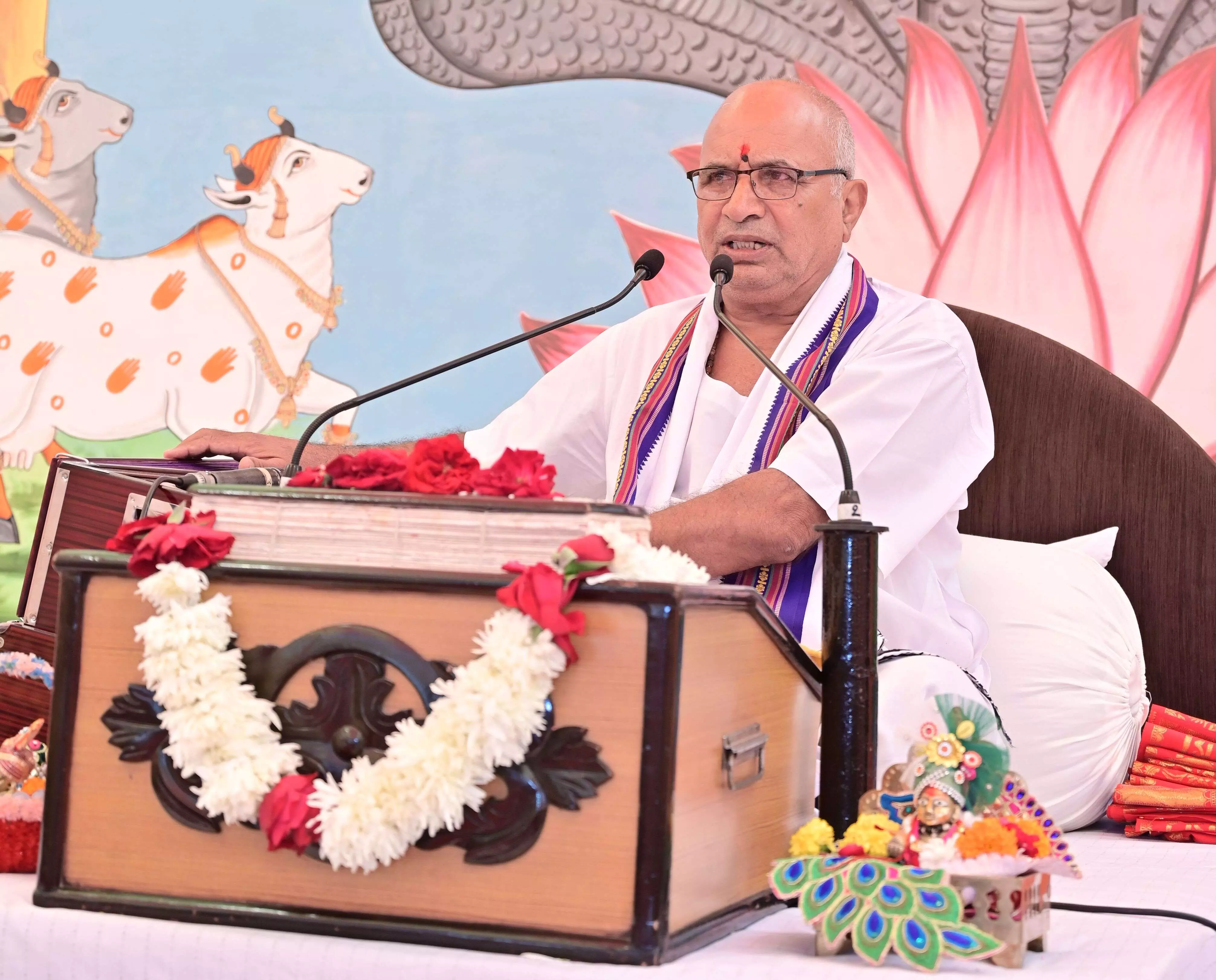 भागवत कथा सुनने से दुख दूर होता है : महाराज