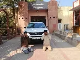 15 करोड़ की हेरोइन और विदेशी हथियारों के साथ दो तस्कर गिरफ्तार