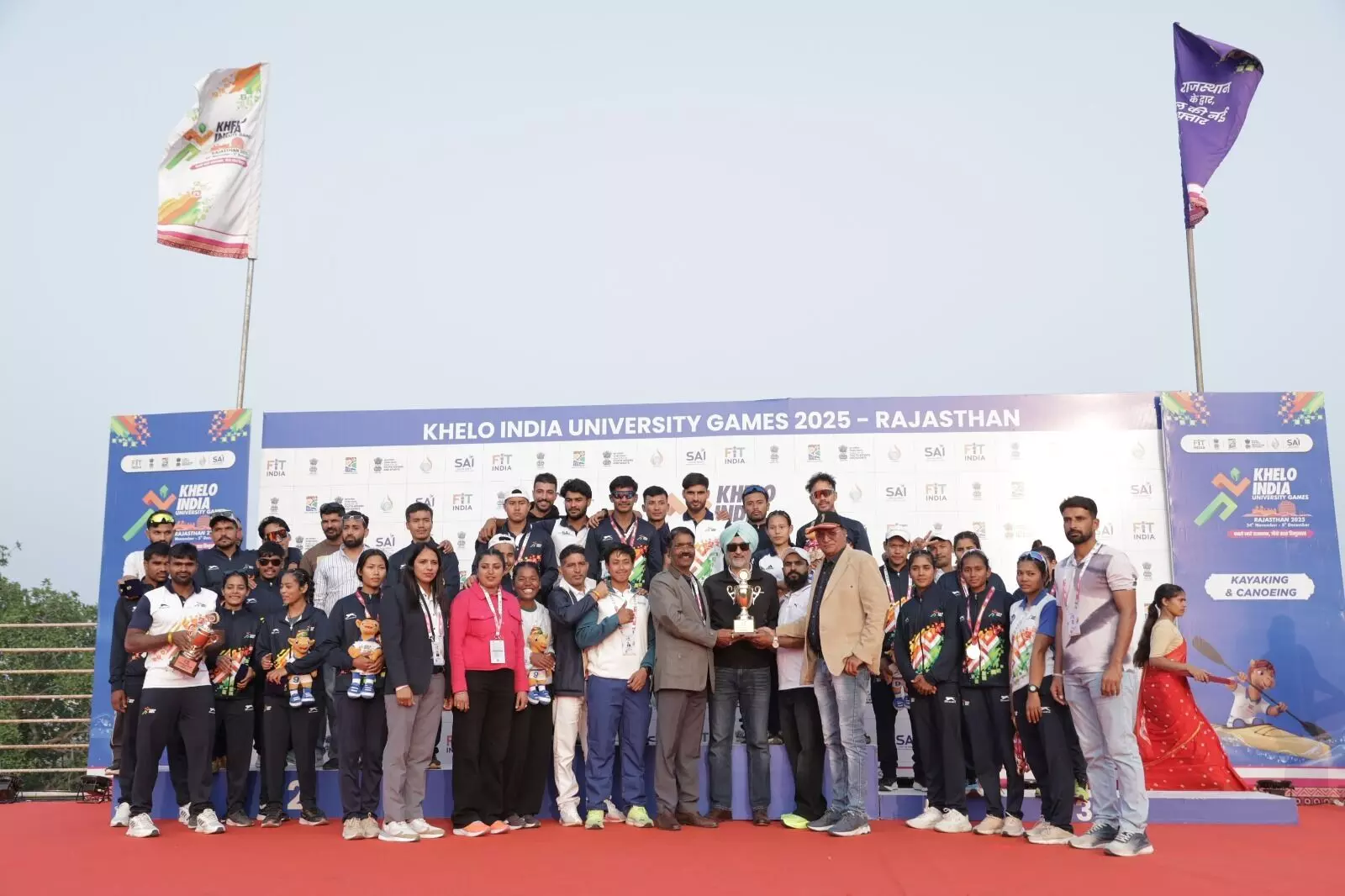 लेकसिटी में अंतर्राष्ट्रीय मानकों पर आयोजित खेलो इंडिया यूनिवर्सिटी गेम्स का समापन