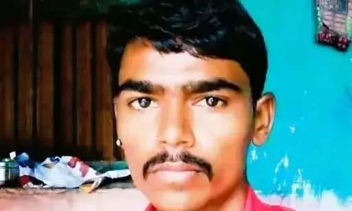 कुत्ता सामने आया, फिसल गई बाइक, चालक की मौत