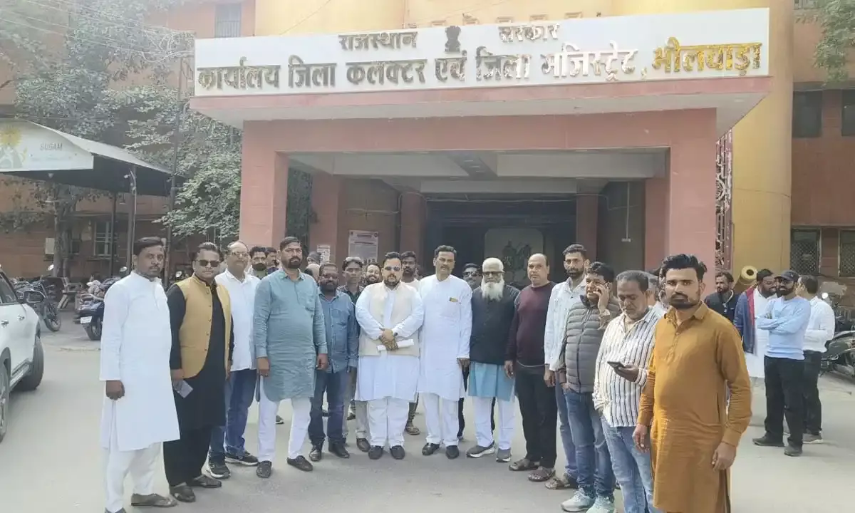 वक्फ संपत्तियों के पंजीकरण की तिथि बढ़ाने की मांग, आम मुस्लिम समाज ने सौंपा ज्ञापन