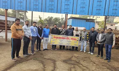 जैन युवा सेवा संस्थान द्वारा किया गया गौ सेवा कार्यक्रम जैन युवा सेवा संस्थान द्वारा किया गया गौ सेवा कार्यक्रम