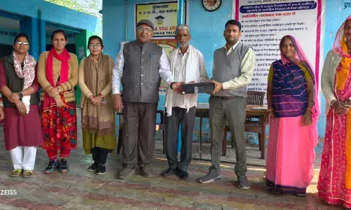 विद्यालय में भामाशाह ने किया कंप्यूटर भेंट