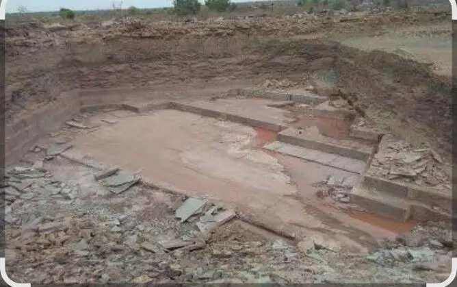 बिजौलिया–कांस्या–काठबड़ा में सेंडस्टोन का अवैध खनन लगातार जारी बिजौलिया–कांस्या–काठबड़ा में सेंडस्टोन का अवैध खनन लगातार जारी