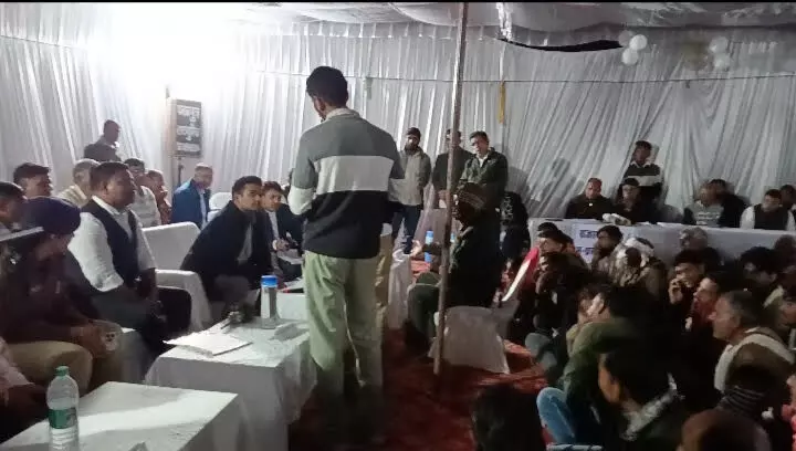 जिला कलक्टर की चोपाल में साफ सफाई,बिजली,नाली सड़क, सहित विभिन्न मुद्दे उठे