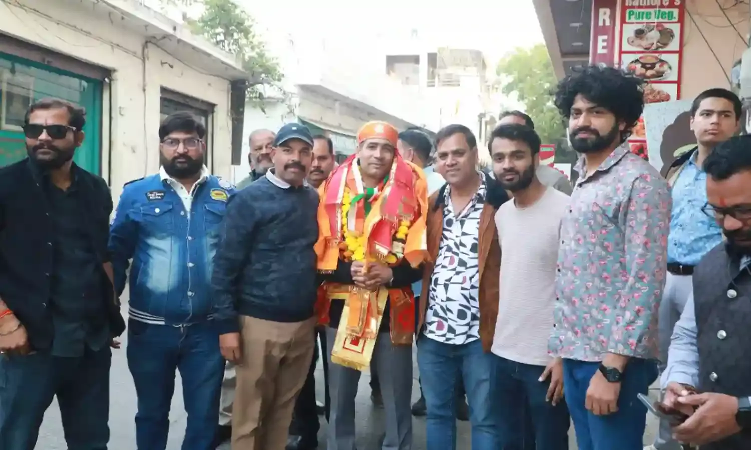 उदयपुर ओल्ड सिटी ने ऑपरेशन सिंदूर के सफल योद्धा इंस्पेक्टर नागदा का किया सम्मान