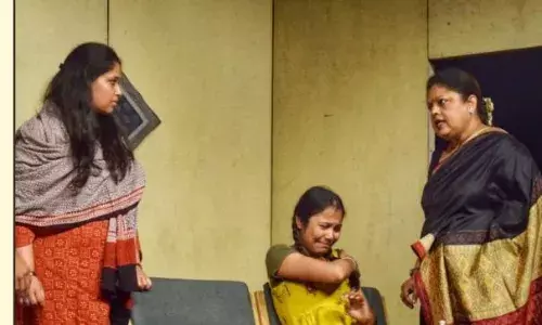 शिल्पग्राम में नाटक ‘आधे अधूरे’ का मंचन रविवार को
