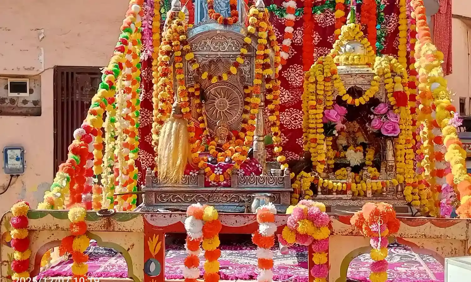 551 कलश यात्रा के साथ चारभुजानाथ बेवाण का आगमन, पंचकुण्डात्मक महायज्ञ का शुभारंभ