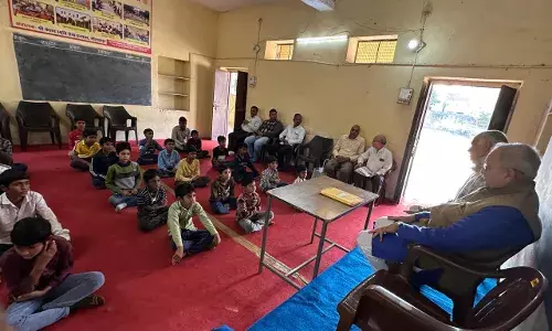 घुमंतू बच्चों के छात्रावास में उमंग, विजय भाई ने बढ़ाया हौसला