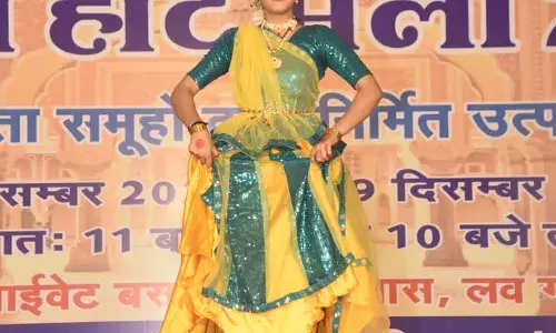 अमृता हॉट मेला: महिलाओं के सपनों की उड़ान, शहरवासी खरीदारी में व्यस्त