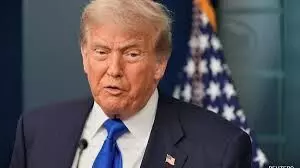 टैरिफ नीति को तेज और असरदार बताया, सुप्रीम कोर्ट से मांगी मंजूरी टैरिफ नीति को तेज और असरदार बताया, सुप्रीम कोर्ट से मांगी मंजूरी