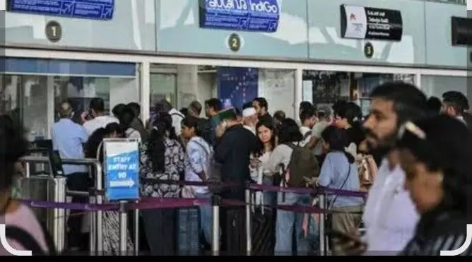 हवा-हवाई साबित हुआ किराया कैप: एयरलाइंस की मनमानी जारी, कनेक्टिंग फ्लाइट में कई गुना वसूली हवा-हवाई साबित हुआ किराया कैप: एयरलाइंस की मनमानी जारी, कनेक्टिंग फ्लाइट में कई गुना वसूली