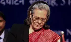 वोटर लिस्ट में अनियमितता मामले में सोनिया गांधी को राउज एवेन्यू कोर्ट का नोटिस वोटर लिस्ट में अनियमितता मामले में सोनिया गांधी को राउज एवेन्यू कोर्ट का नोटिस