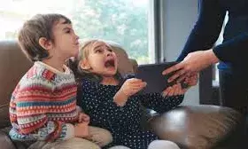 ऑस्ट्रेलिया में 16 से कम उम्र के बच्चों पर सोशल मीडिया बैन