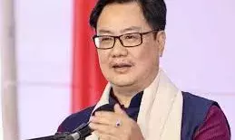 सांसदों से पीएम मोदी का आग्रह, बोले जनता का जीवन आसान बनाना ही जनप्रतिनिधियों का काम सांसदों से पीएम मोदी का आग्रह, बोले जनता का जीवन आसान बनाना ही जनप्रतिनिधियों का काम