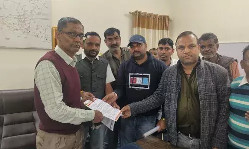 एवीवीएनएल के कार्यों में अव्यवस्था से ठेकेदार परेशान, कार्यादेश रोकने पर नाराजगी तेज एवीवीएनएल के कार्यों में अव्यवस्था से ठेकेदार परेशान, कार्यादेश रोकने पर नाराजगी तेज