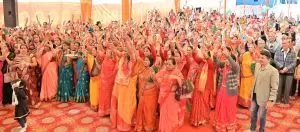 दिवसीय कथा की पूर्णाहुति में सैकड़ों भक्तों ने लगाई आहुति दिवसीय कथा की पूर्णाहुति में सैकड़ों भक्तों ने लगाई आहुति