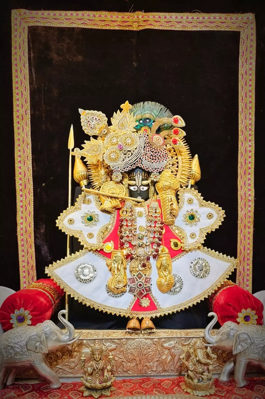 जय श्री कोटड़ी श्याम दरबार आज मंगला श्रृंगार आरती के दर्शन दिनांक    10-12-2025*