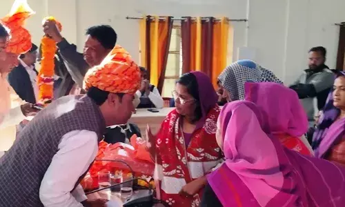 एल.एस.  पर मनमानीका आरोप, आंगनवाड़ी कार्यकर्ता ने विधायक से की कार्रवाई की मांग