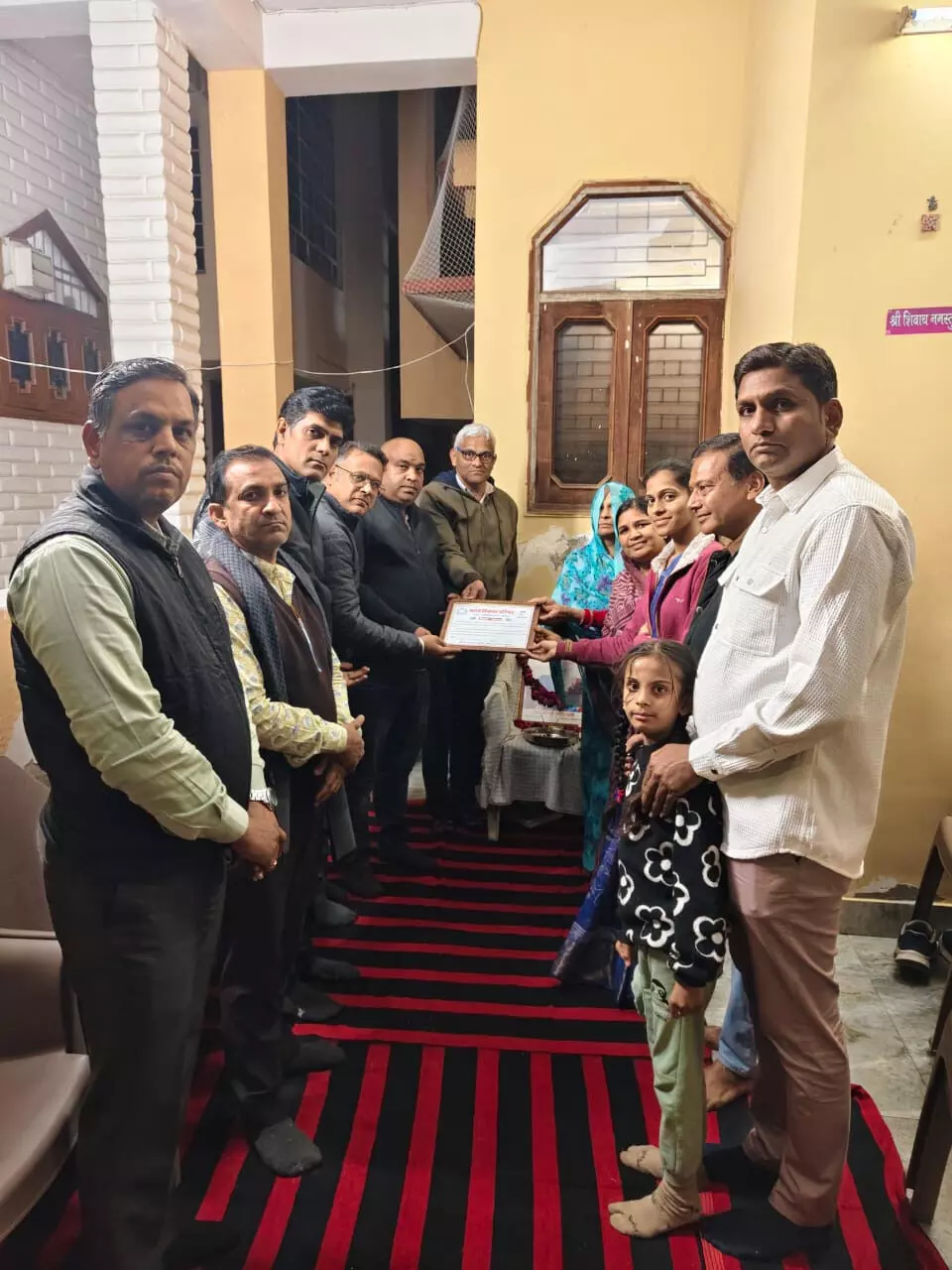 भीलवाड़ा में बसन्ता देवी के निधन के बाद परिवार ने किया नेत्रदान, समाज के लिए बनी प्रेरणा भीलवाड़ा में बसन्ता देवी के निधन के बाद परिवार ने किया नेत्रदान, समाज के लिए बनी प्रेरणा