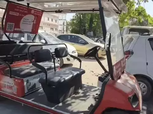 चित्तौड़गढ़ रेलवे स्टेशन पर अब सभी प्लेटफॉर्म पर चलेंगी बैटरी ऑपरेटेड कार्ट चित्तौड़गढ़ रेलवे स्टेशन पर अब सभी प्लेटफॉर्म पर चलेंगी बैटरी ऑपरेटेड कार्ट