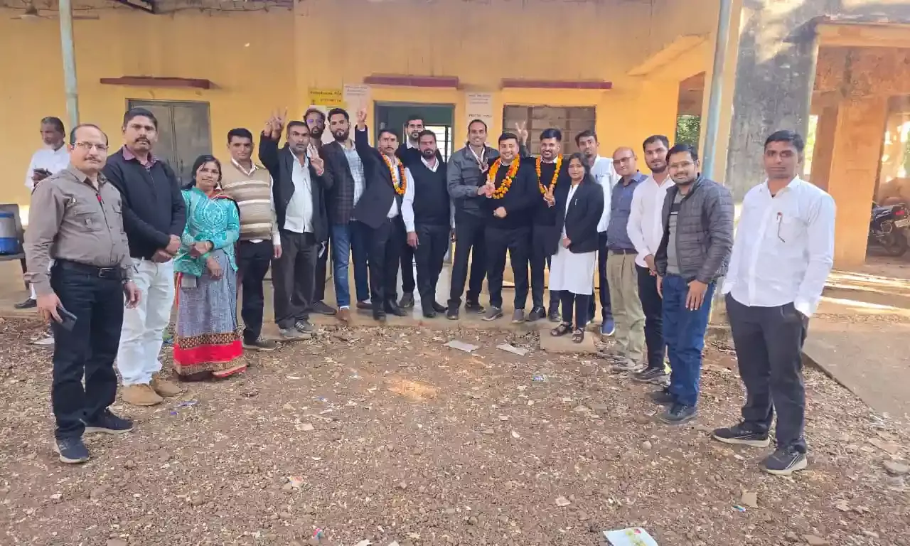 अभिभाषक परिषद के चुनाव संपन्न