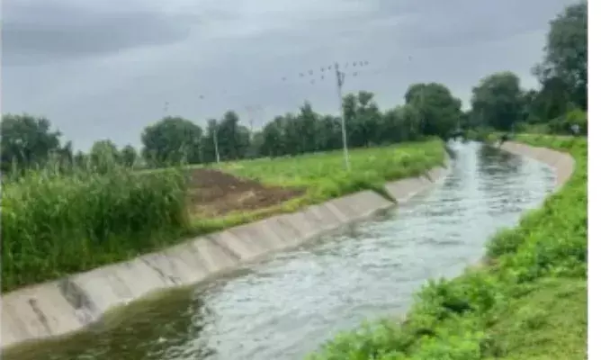 22 करोड़ खर्च हुए, फिर भी नहर ‘लीक’ 22 करोड़ खर्च हुए, फिर भी नहर ‘लीक’