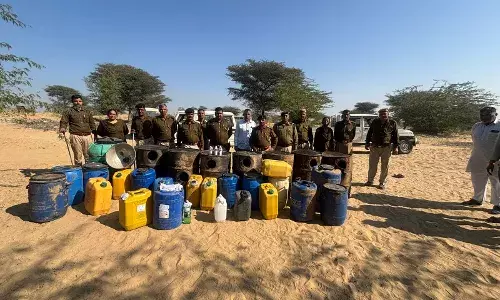 प्रदेश में अवैध मदिरा पर कार्यवाही, हजारों लीटर वॉश एवं भट्टियां नष्ट प्रदेश में अवैध मदिरा पर कार्यवाही, हजारों लीटर वॉश एवं भट्टियां नष्ट