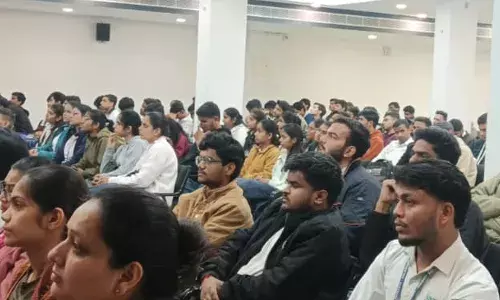 आईआईटी जोधपुर के विशेषज्ञों द्वारा सेमीकंडक्टर तकनीक पर संगम विश्वविद्यालय में एक-दिवसीय कार्यशाला आईआईटी जोधपुर के विशेषज्ञों द्वारा सेमीकंडक्टर तकनीक पर संगम विश्वविद्यालय में एक-दिवसीय कार्यशाला