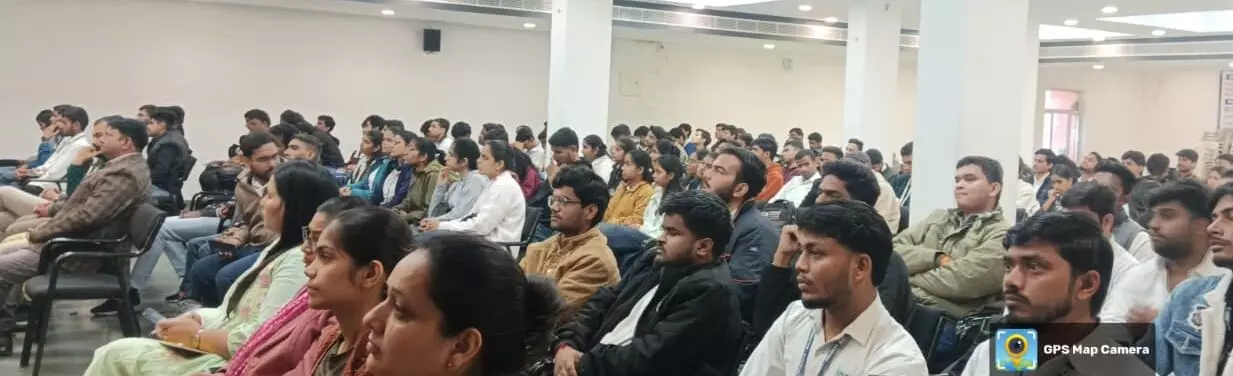 आईआईटी जोधपुर के विशेषज्ञों द्वारा सेमीकंडक्टर तकनीक पर संगम विश्वविद्यालय में एक-दिवसीय कार्यशाला आईआईटी जोधपुर के विशेषज्ञों द्वारा सेमीकंडक्टर तकनीक पर संगम विश्वविद्यालय में एक-दिवसीय कार्यशाला