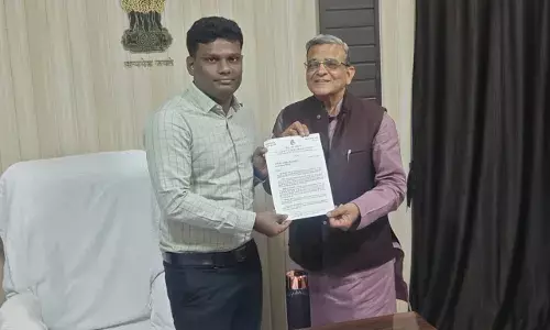 वन विकास से जुड़े मुद्दों को लेकर जाजू ने डीएफओ से की गंभीर चर्चा