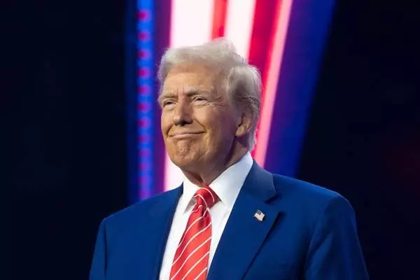 ट्रंप के टैरिफ से अमेरिका की GDP को मिला बूस्ट, व्यापार घाटा 5 साल के निचले स्तर पर पहुंचा ट्रंप के टैरिफ से अमेरिका की GDP को मिला बूस्ट, व्यापार घाटा 5 साल के निचले स्तर पर पहुंचा