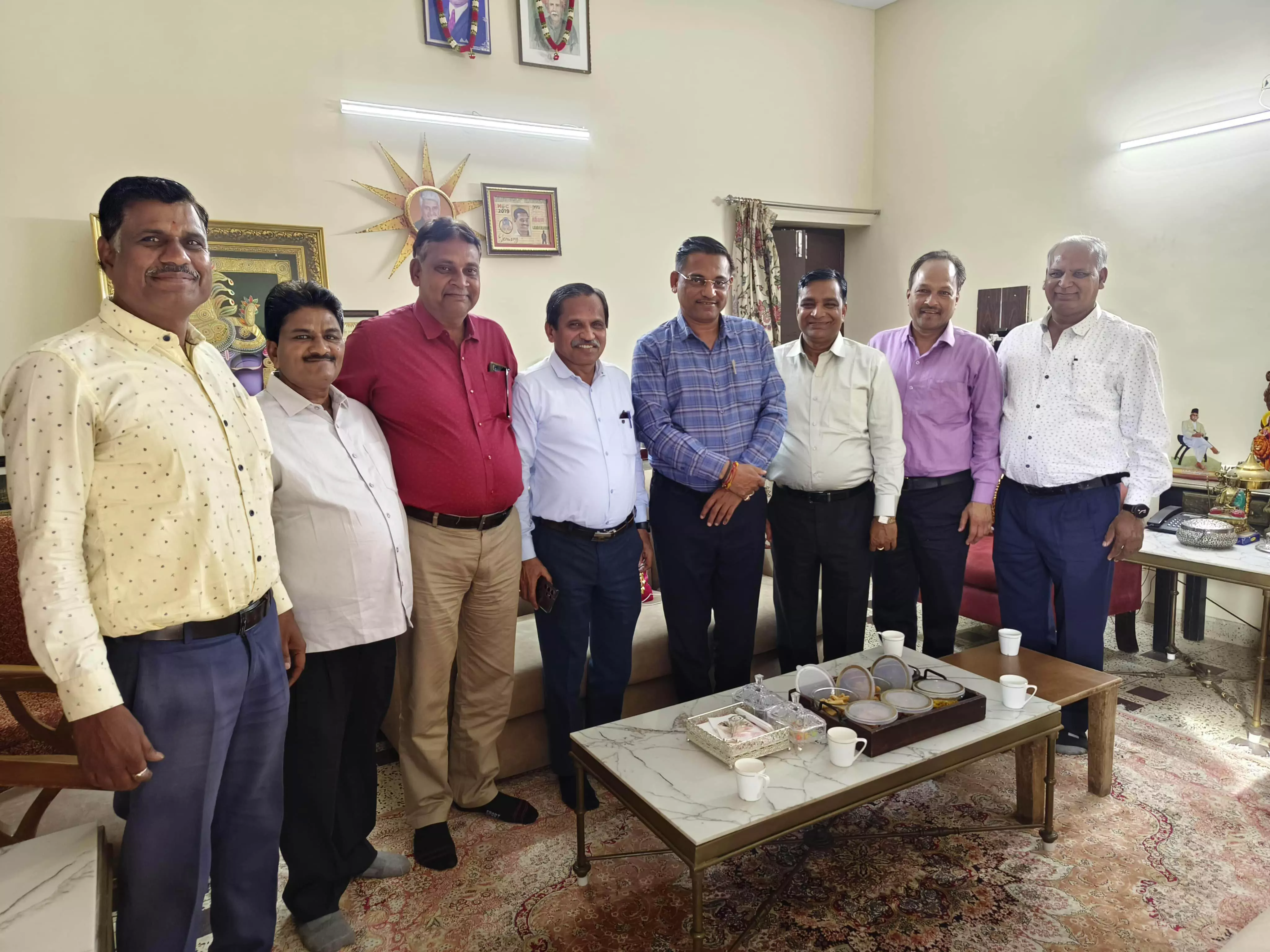 अंतरराष्ट्रीय माहेश्वरी महाधिवेशन को लेकर पदाधिकारियों ने सभापति से की विस्तृत चर्चा अंतरराष्ट्रीय माहेश्वरी महाधिवेशन को लेकर पदाधिकारियों ने सभापति से की विस्तृत चर्चा