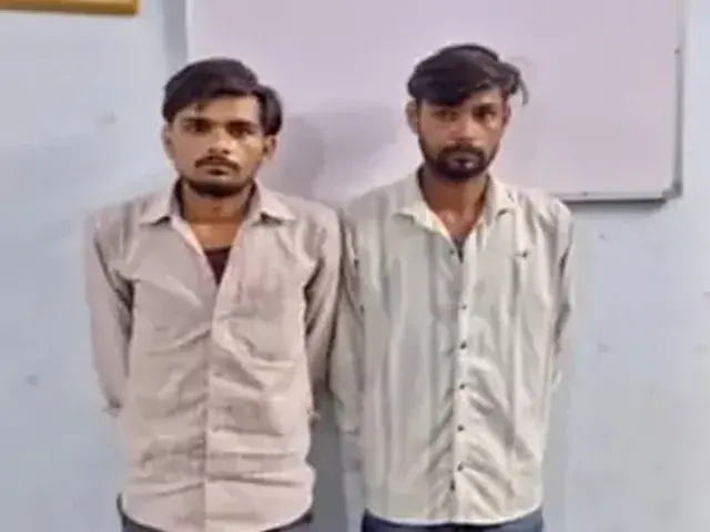 मृत महिला के शव से गहने चुराने वाले दो भाई गिरफ्तार, डेढ़ लाख से अधिक के जेवर बरामद