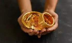 नकली सोने के झांसे में आए शख्स से 25 लाख की ठगी, मुंबई पुलिस ने 5 आरोपियों को पकड़ा