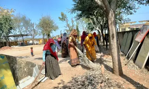 सरकार के 2 वर्ष पूर्ण: स्वच्छता कार्यक्रम का आयोजन सरकार के 2 वर्ष पूर्ण: स्वच्छता कार्यक्रम का आयोजन