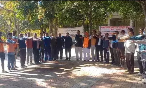 राज्य सरकार की दूसरी वर्षगांठ पर बडबडेश्वर महादेव मंदिर में श्रमदान और स्वच्छता अभियान का आयोजन