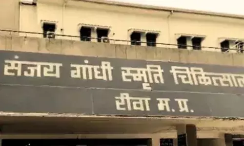 अस्पताल के ऑपरेशन थिएटर में आग, नवजात की मौत... अफरा-तफरी के बाद विवाद अस्पताल के ऑपरेशन थिएटर में आग, नवजात की मौत... अफरा-तफरी के बाद विवाद