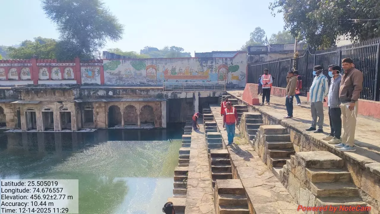 राज्य सरकार के 2 वर्ष पूर्ण होने पर नगर पालिका बनेड़ा का स्वच्छता एवं श्रमदान विशेष अभियान राज्य सरकार के 2 वर्ष पूर्ण होने पर नगर पालिका बनेड़ा का स्वच्छता एवं श्रमदान विशेष अभियान