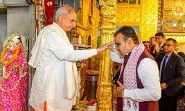 मुख्यमंत्री भजनलाल शर्मा ने जयपुर में प्रसिद्ध मंदिरों में किए दर्शन मुख्यमंत्री भजनलाल शर्मा ने जयपुर में प्रसिद्ध मंदिरों में किए दर्शन