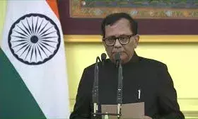 राष्ट्रपति मुर्मू ने राज कुमार गोयल को मुख्य सूचना आयुक्त पद की शपथ दिलाई राष्ट्रपति मुर्मू ने राज कुमार गोयल को मुख्य सूचना आयुक्त पद की शपथ दिलाई