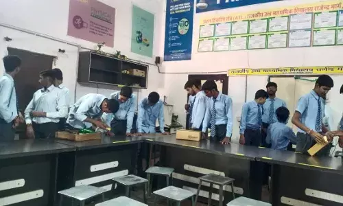 राजकीय उच्च माध्यमिक विद्यालय राजेन्द्र मार्ग को मिला राष्ट्रीय स्तर का सम्मान राजकीय उच्च माध्यमिक विद्यालय राजेन्द्र मार्ग को मिला राष्ट्रीय स्तर का सम्मान