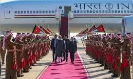 प्रधानमंत्री नरेंद्र मोदी ओमान पहुंचे, एयरपोर्ट पर हुआ स्वागत प्रधानमंत्री नरेंद्र मोदी ओमान पहुंचे, एयरपोर्ट पर हुआ स्वागत