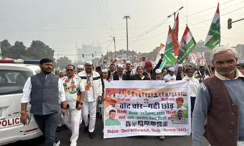 भीलवाड़ा शहर से दिल्ली में सैकड़ो कार्यकर्ता पहुंचे वोट चोर गद्दी छोड़ महारैली में भीलवाड़ा शहर से दिल्ली में सैकड़ो कार्यकर्ता पहुंचे वोट चोर गद्दी छोड़ महारैली में