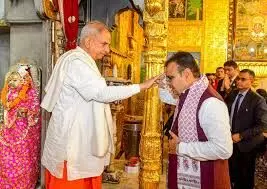 मुख्यमंत्री भजनलाल शर्मा ने जयपुर में प्रसिद्ध मंदिरों में किए दर्शन मुख्यमंत्री भजनलाल शर्मा ने जयपुर में प्रसिद्ध मंदिरों में किए दर्शन