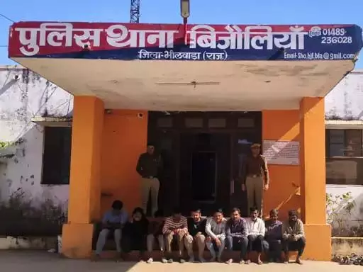 बिजौलिया पुलिस की नशे के खिलाफ बड़ी कार्रवाई, 23 आरोपी हवालात में बिजौलिया पुलिस की नशे के खिलाफ बड़ी कार्रवाई, 23 आरोपी हवालात में